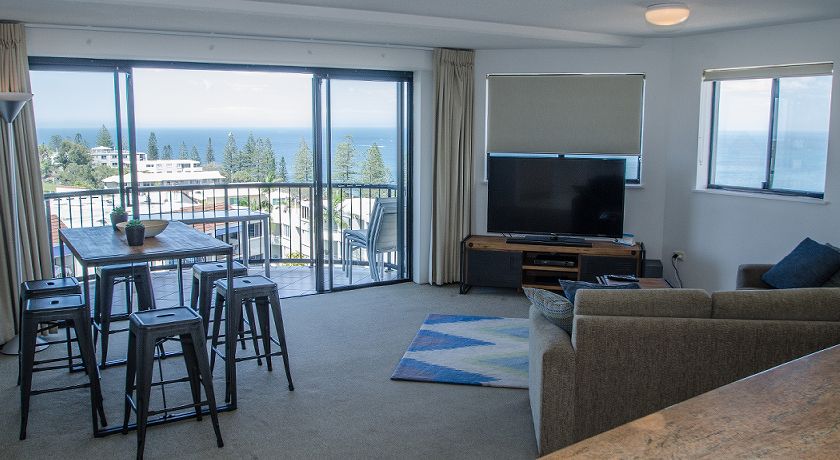 Kings Beach Caloundra Holiday Apartments Lounge